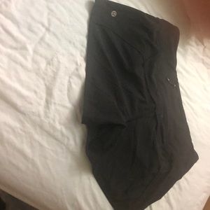 Lululemo shorts size 8 never worn